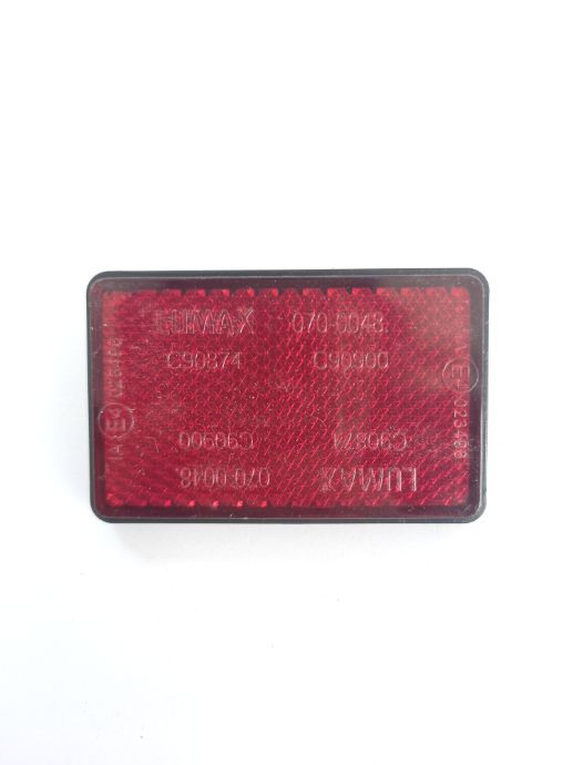 Nro. 12  REFLECTOR POSTERIOR DE PARACHOQUE