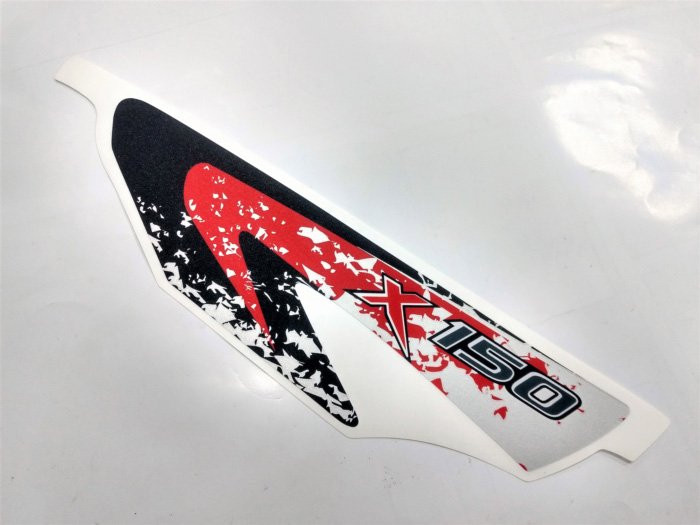 Nro. 7  KIT STICKER CARENADO LATERAL NEGRO