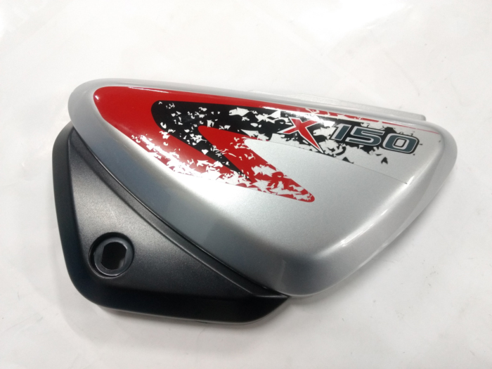 Nro. 3  CUBIERTA LATERAL IZQUIERDO ROJO