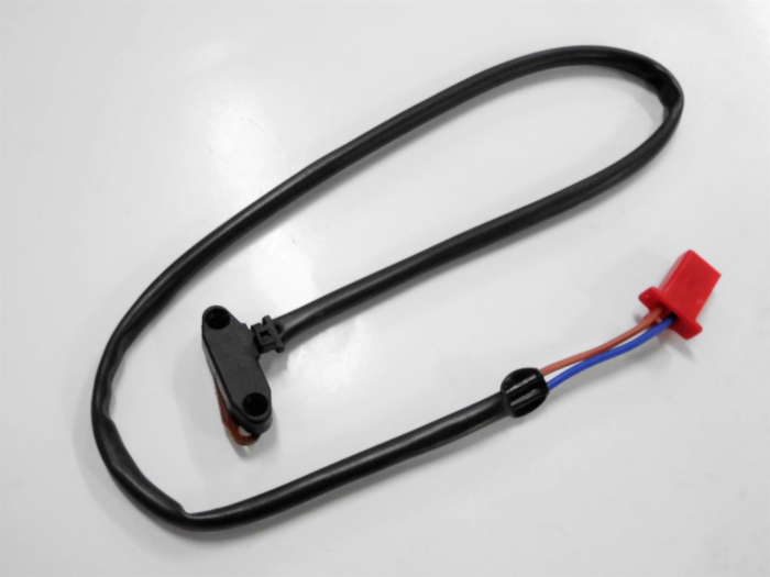 Nro. 22  SWITCH DE FRENO DELANTERO  MIN 3 UNI.