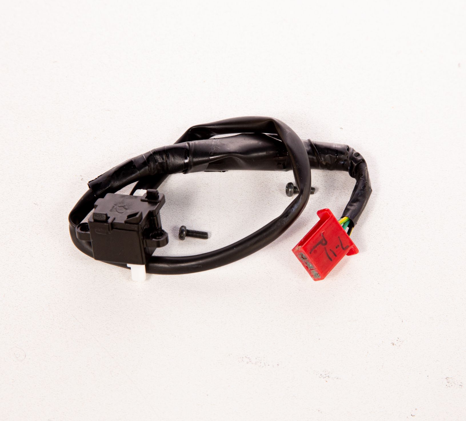 Nro. 10  SWITCH DE EMBRAGUE  MIN 3 UNI.