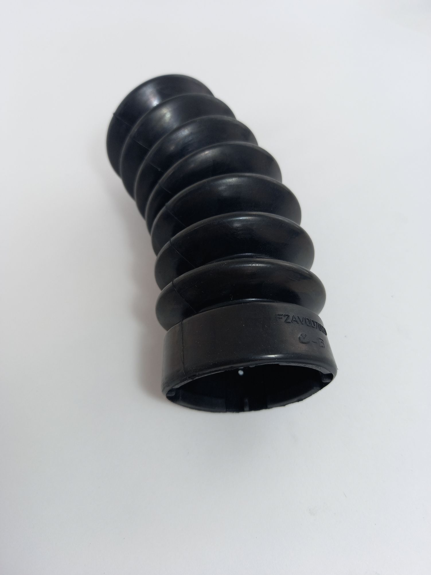 Nro. 28  FUNDA PROTECTORA DE TELESCOPICA